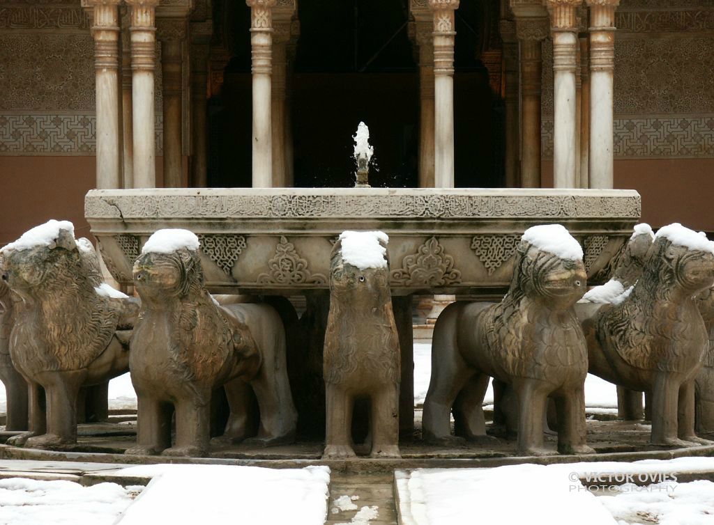 Patio de los leones nevado (Enero 2003)